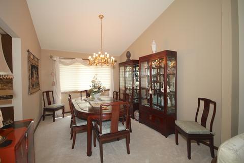941 W Surrey Rd, Addison, IL 60101 photo 13