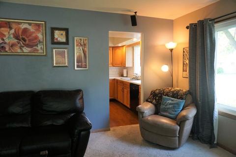 600 Oakcrest Dr, Rantoul, IL 61866 photo 9