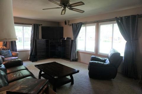 600 Oakcrest Dr, Rantoul, IL 61866 photo 7