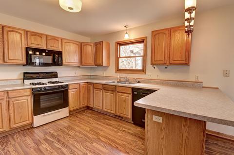 5904 Cobblestone Trl, Mchenry, IL 60050 photo 8