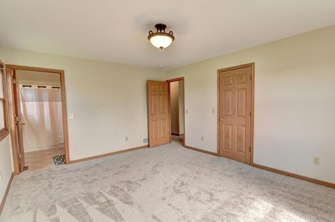 5904 Cobblestone Trl, Mchenry, IL 60050 photo 12