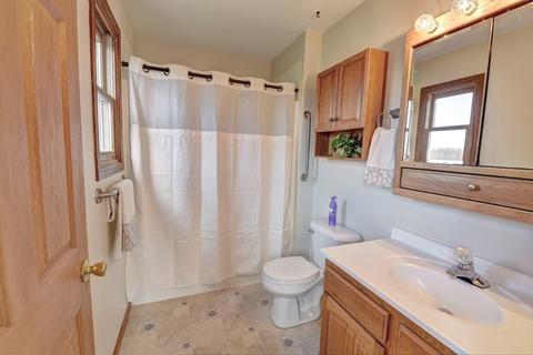 5904 Cobblestone Trl, Mchenry, IL 60050 photo 13