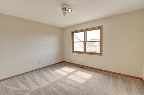 5904 Cobblestone Trl, Mchenry, IL 60050 photo 14