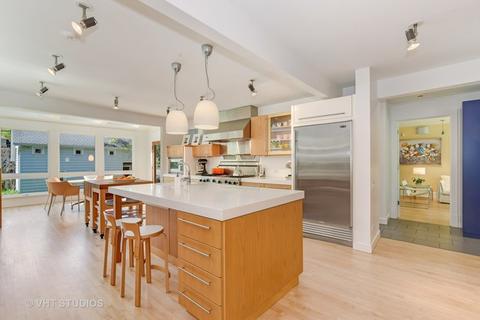 2234 Forestview Rd, Evanston, IL 60201 photo 11