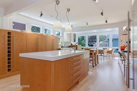 2234 Forestview Rd, Evanston, IL 60201 photo 12