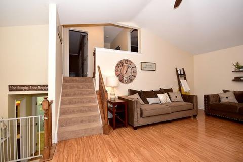 251 Polk Ct, Bartlett, IL 60103 photo 9