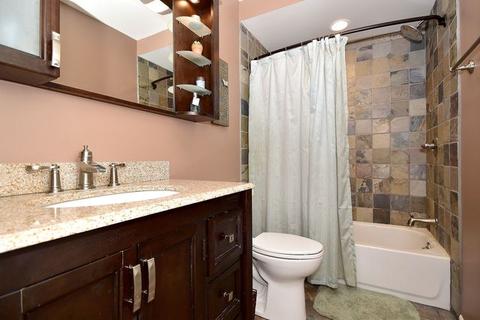 251 Polk Ct, Bartlett, IL 60103 photo 16