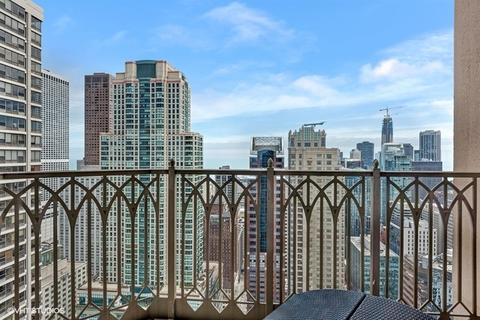 21 E Huron St #4205, Chicago, IL 60611 photo 17
