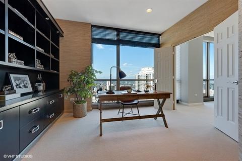 21 E Huron St #4205, Chicago, IL 60611 photo 10