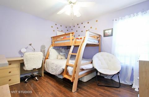 9052 Forestview Rd, Evanston, IL 60203 photo 9