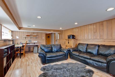 710 N Pine St, Mount Prospect, IL 60056 photo 17