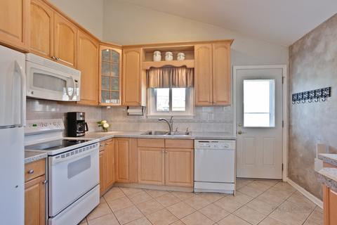 710 N Pine St, Mount Prospect, IL 60056 photo 10