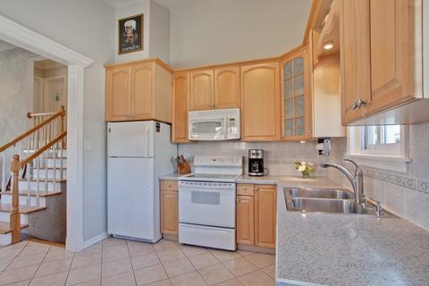 710 N Pine St, Mount Prospect, IL 60056 photo 9