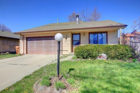 617 Crestview Dr, Champaign, IL 61822 photo 1