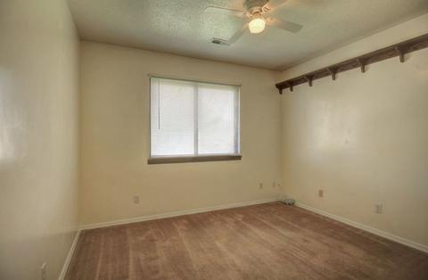 617 Crestview Dr, Champaign, IL 61822 photo 23