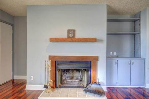 617 Crestview Dr, Champaign, IL 61822 photo 7