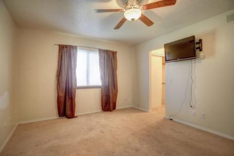 617 Crestview Dr, Champaign, IL 61822 photo 15