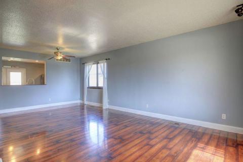 617 Crestview Dr, Champaign, IL 61822 photo 3