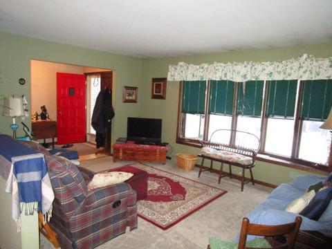 18414 Maple St, Lansing, IL 60438 photo 3