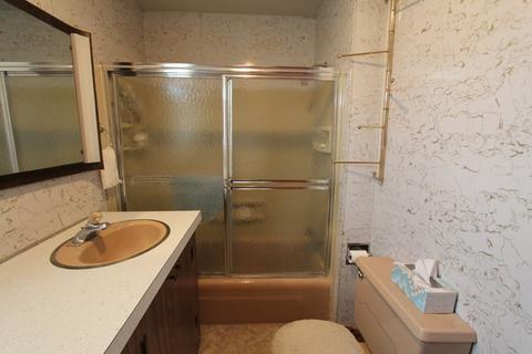 11805 Maple Ave, Hebron, IL 60034 photo 9