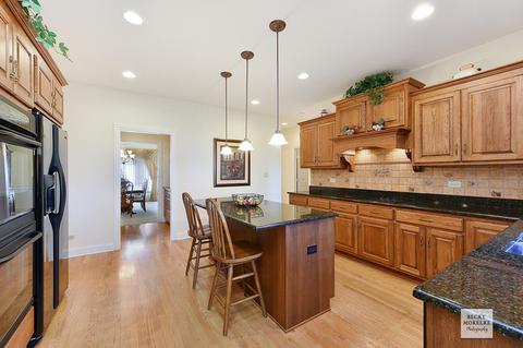 25804 Ross St, Plainfield, IL 60585 photo 9
