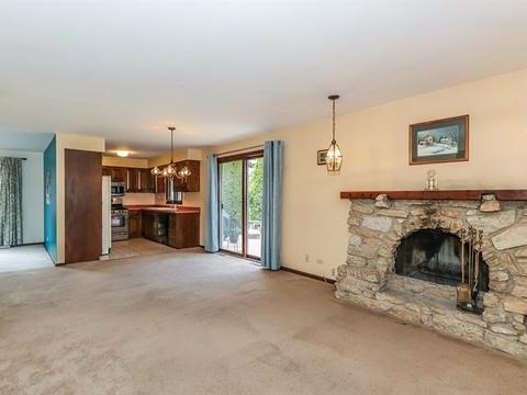 31 Greenridge Rd, Elgin, IL 60120 photo 3