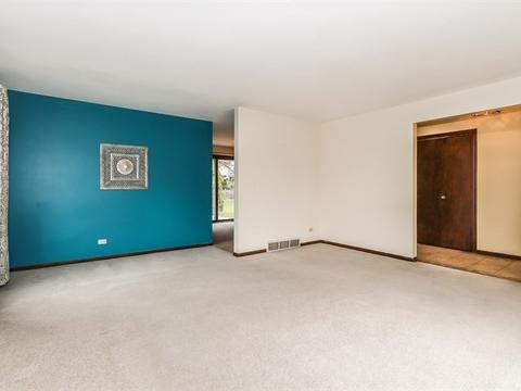 31 Greenridge Rd, Elgin, IL 60120 photo 11