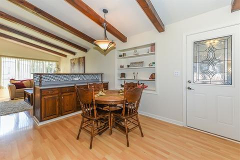 1880 Nimitz Dr, Des Plaines, IL 60018 photo 7