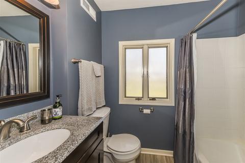 1880 Nimitz Dr, Des Plaines, IL 60018 photo 10