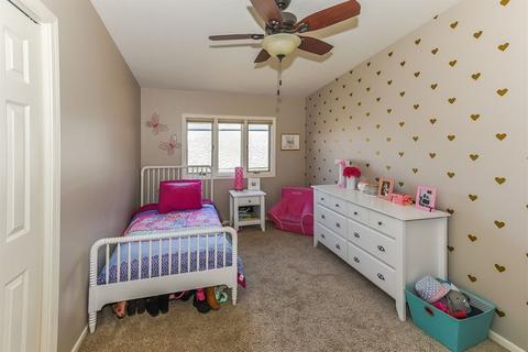 1880 Nimitz Dr, Des Plaines, IL 60018 photo 11