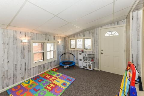 1880 Nimitz Dr, Des Plaines, IL 60018 photo 18