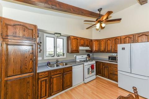 1880 Nimitz Dr, Des Plaines, IL 60018 photo 5