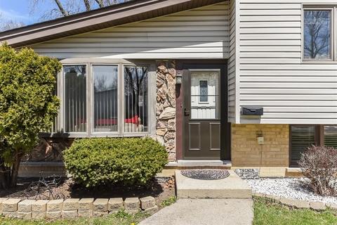 1880 Nimitz Dr, Des Plaines, IL 60018 photo 22
