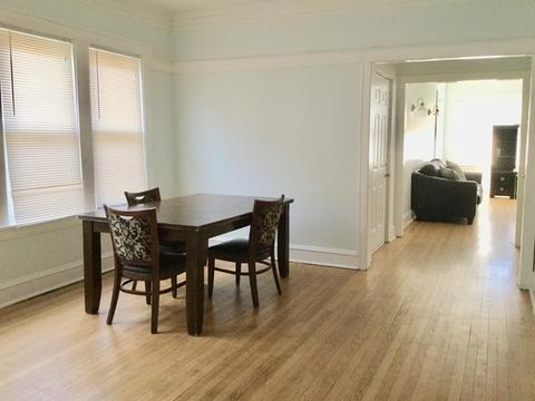 2624 E 74th St, Chicago, IL 60649 photo 4