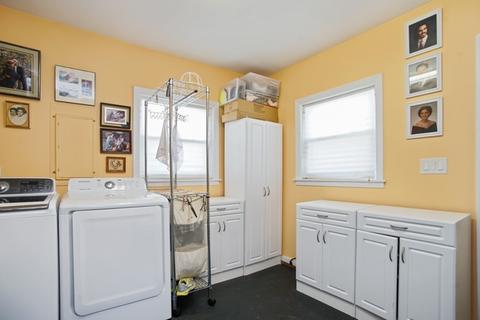 570 Kingman Ln, Hoffman Estates, IL 60169 photo 23