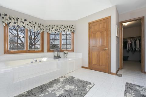 3521 Lakeview Dr, Algonquin, IL 60102 photo 24