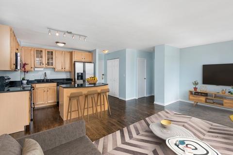 33 E Cedar St #17C, Chicago, IL 60611 photo 3