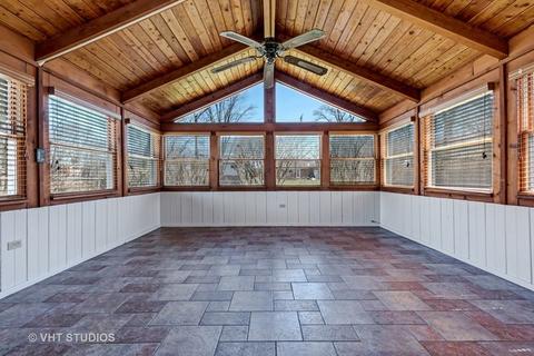 1007 Dell Rd, Northbrook, IL 60062 photo 8
