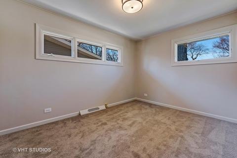 1007 Dell Rd, Northbrook, IL 60062 photo 12