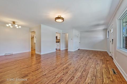1007 Dell Rd, Northbrook, IL 60062 photo 3