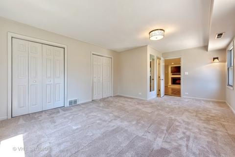 1007 Dell Rd, Northbrook, IL 60062 photo 9