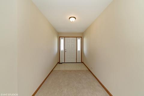 1485 Nova Rd, Sandwich, IL 60548 photo 4