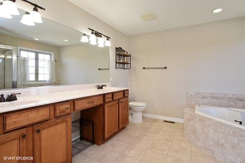 7204 Millburne Ct, Mchenry, IL 60050 photo 14