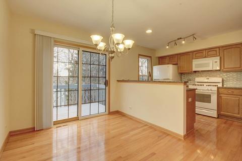 2326 Robin Ln, Elgin, IL 60123 photo 6