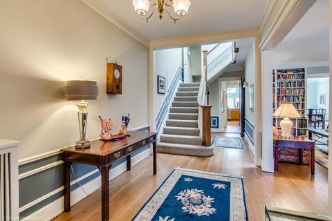 1223 E 50th St, Chicago, IL 60615 photo 3