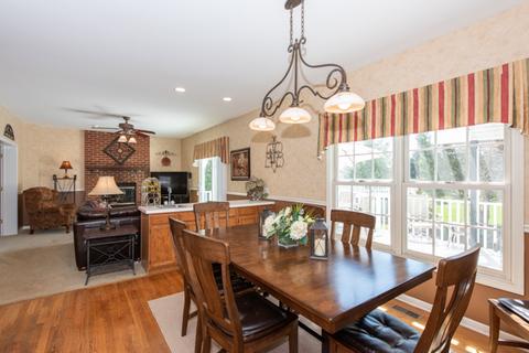 2403 Pine Crest Ct, Spring Grove, IL 60081 photo 8