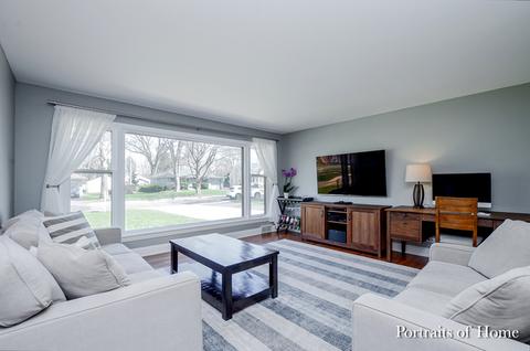 832 Lyford Ln, Wheaton, IL 60189 photo 2
