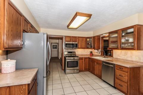 1293 Wolff Ave, Elgin, IL 60123 photo 10