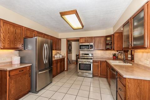 1293 Wolff Ave, Elgin, IL 60123 photo 9