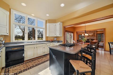 651 Timber Ridge Dr, Bartlett, IL 60103 photo 6